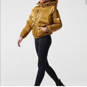Blanc Noir Mont Blanc Puffer